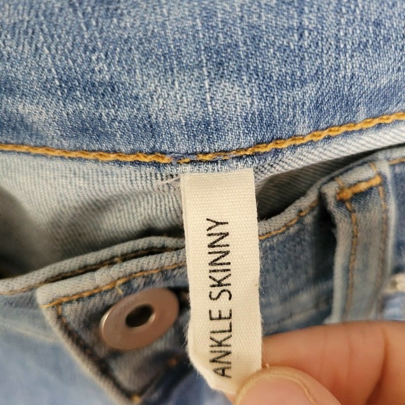 Rag and Bone Mid- Rise Ankle Skinny Light Wash 26 - Picture 2 of 5